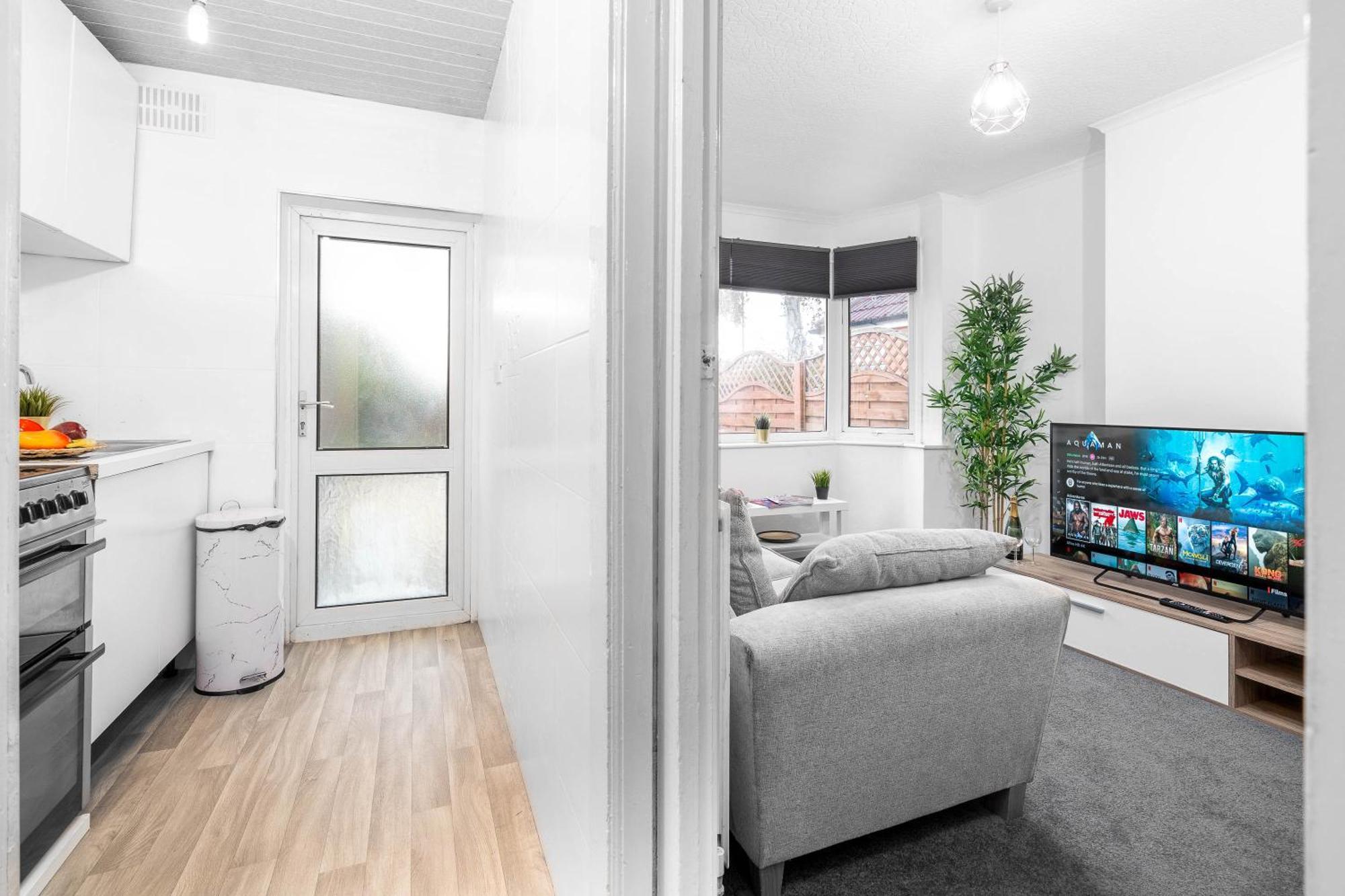 4 Bedroom House - Accommodates 7 - Garden - Parking - Netflix - Wifi - 559T Birmingham Exterior foto