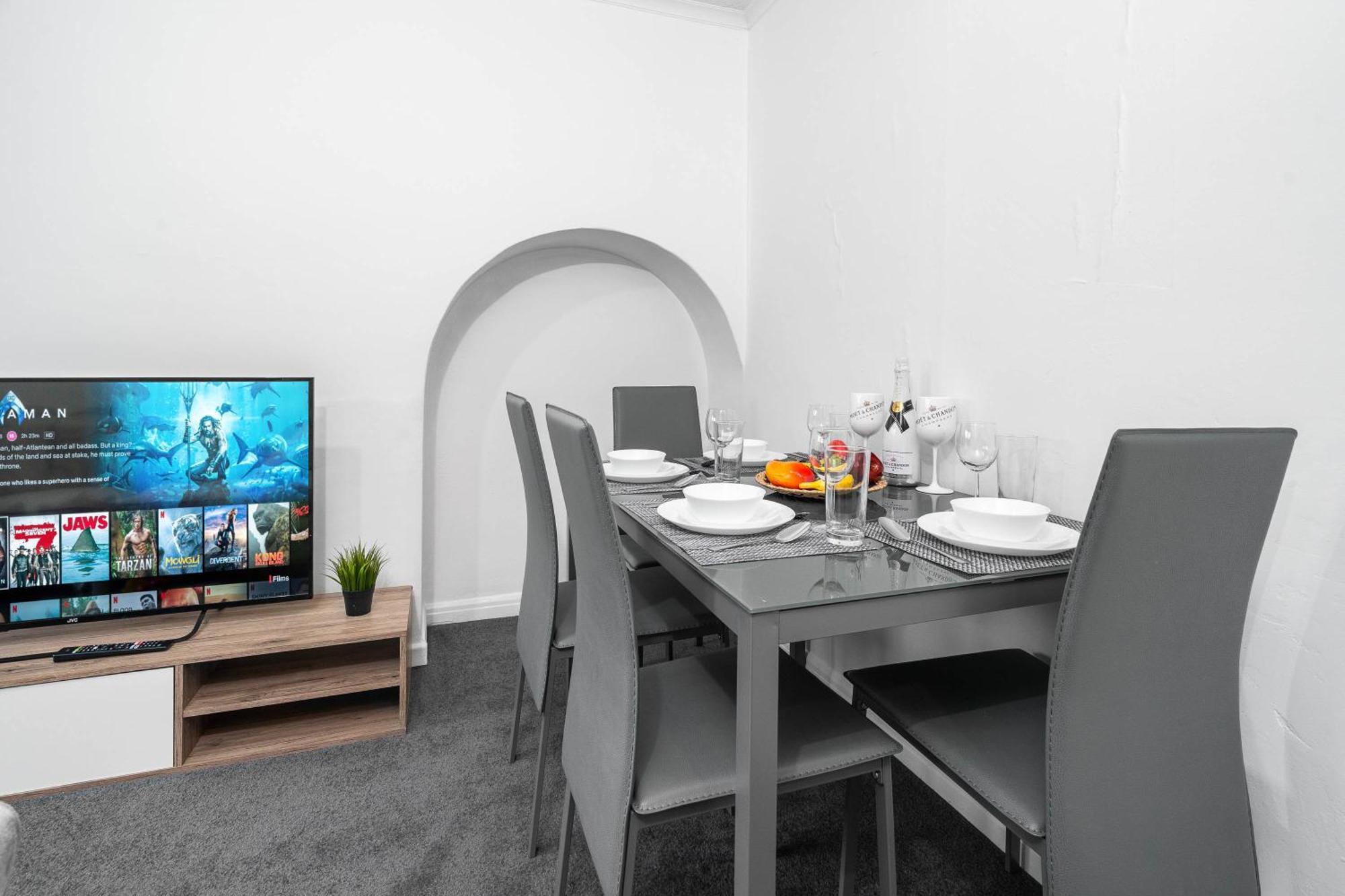 4 Bedroom House - Accommodates 7 - Garden - Parking - Netflix - Wifi - 559T Birmingham Exterior foto