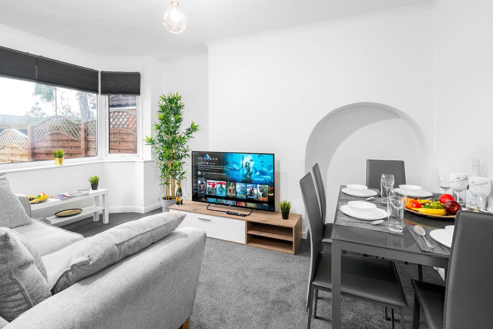 4 Bedroom House - Accommodates 7 - Garden - Parking - Netflix - Wifi - 559T Birmingham Exterior foto